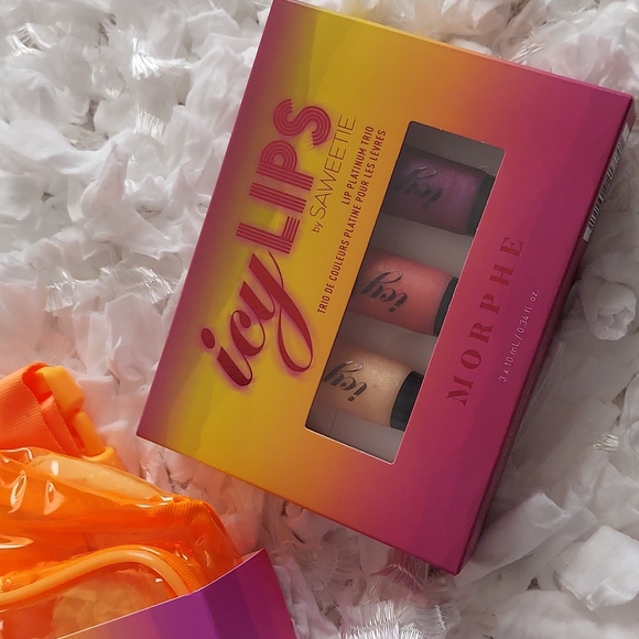 Limited Edition Morphe VIP Sweep by Saweeti Belt Bag & Brushes & Icy Gloss Trio - Picture 4 of 5